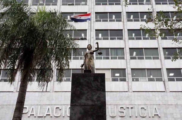 Se recuerda actualización de legajos para Auxiliares de Justicia