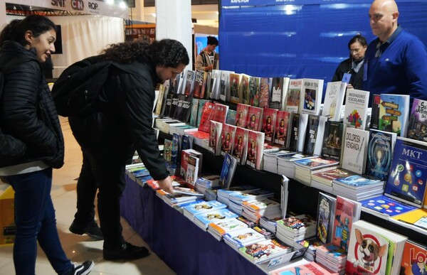 Cultura Organiza debate para fortalecer políticas del libro y la lectura • PARAGUAY TV HD