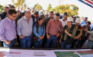 Peña verifica construcción de obra a Puerto Indio, en Alto Paraná