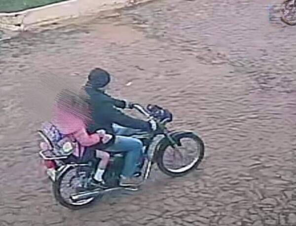 ¿Intentaron raptar a una menor?: “se iba a la escuela y fue abordada por una moto, subió y luego se tiró”