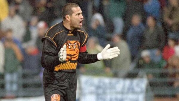 Chilavert pide acabar con el "amiguismo" en la APF