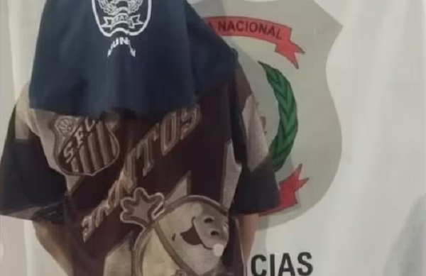Un hombre fue atacado por su hijo cuando intentaba robar en su casa - Noticiero Paraguay