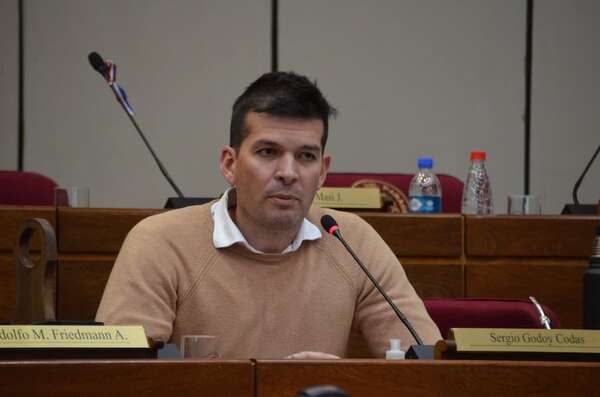 “Bachi” oficializa retorno de Sergio Godoy al Senado, pero como su asesor - Política - ABC Color