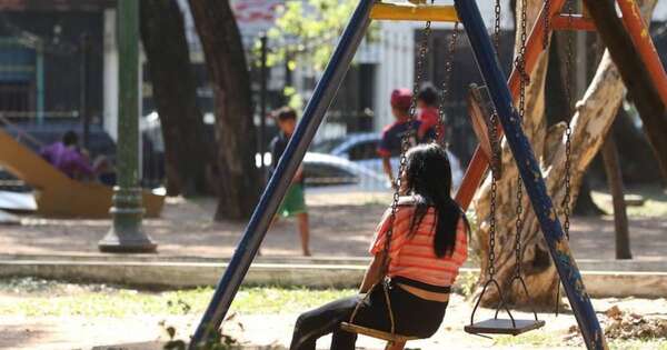 La Nación / Niños desaparecidos: hay 400 denuncias, pero la mayoría volvió y no reportaron aparición, aclaran