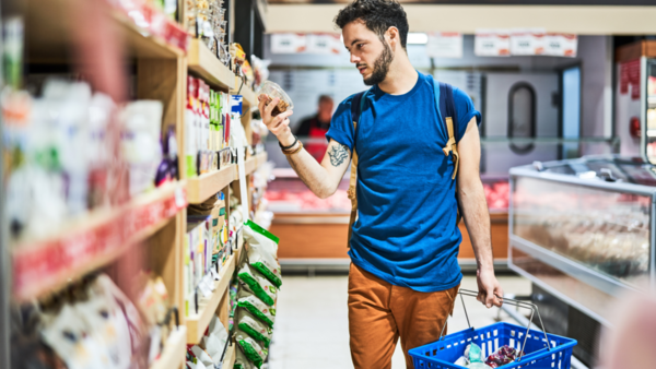 Reducciones en costos de alimentos provocan inflación menor a cero en junio, según el BCP - trece