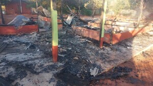 Una casa y todo lo que tenía quedaron reducidas a cenizas por un cortocircuito