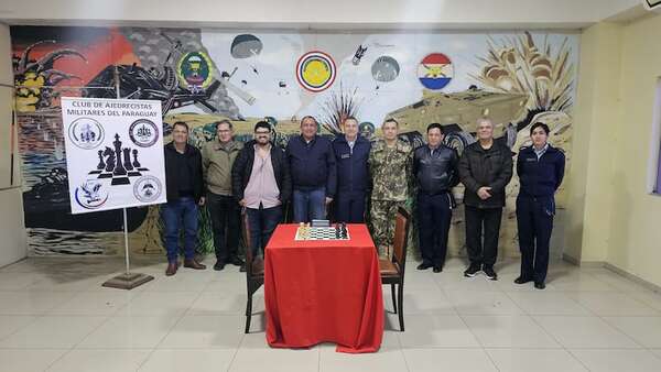 Los militares se ponen firmes frente al ajedrez - Polideportivo - ABC Color