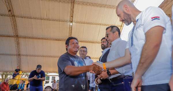 La Nación / Desembolsan más de G. 3.000 millones para familias de Tekoporã Mbarete