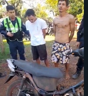 Capturan a dos «robamotos» y recuperan biciclo