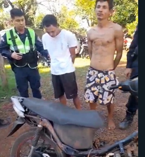 Capturan a dos «robamotos» y recuperan biciclo