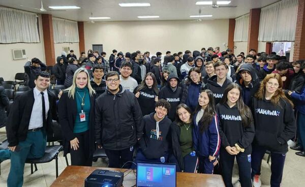 Ministerio de Trabajo Itapúa brinda capacitación laboral a jóvenes