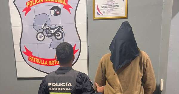 Diario HOY | Cae joven que llevaba 90 mil dólares pegadas al cuerpo: tenía las piernas ‘hinchadas’