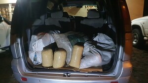 Ciudad del Este: Adolescente de 16 años cae con carga de marihuana lista para la venta
