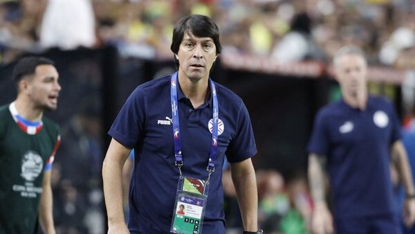 La afición no tiene dudas y pide la salida de Daniel Garnero