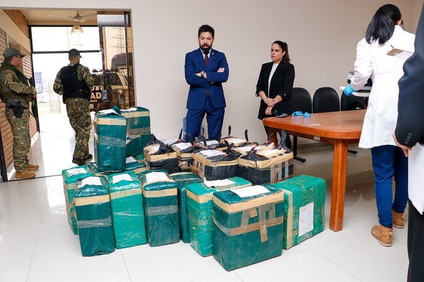 SENAD incineró 876 kilos de cocaína incautados en Paso Bravo