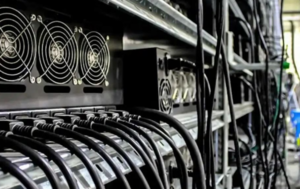 Nakayama advierte que se ahuyentará a inversionistas con aumento desmedido de tarifa para criptominerías