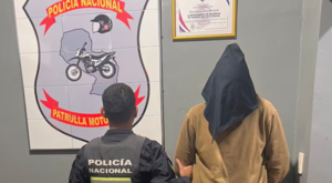 Cae joven que tenía piernas “hinchadas” con 90 mil dólares
