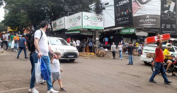 La Nación / Datos indican incremento interanual del 15 % en el comercio de Ciudad del Este
