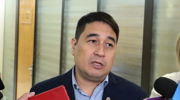 Senador Eduardo Nakayama: «Es el mayor desvío de fondos en la historia del Paraguay»