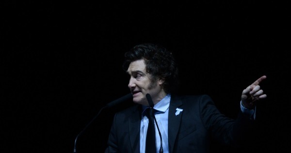 Se tensa la negociación por la hidrovía y Argentina evaluar reanudar el peaje