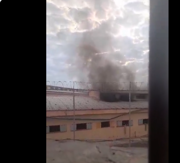 (VIDEO). Reclusos oñe’amotina en la cárcel de Emboscada