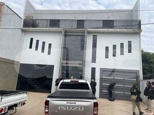 Así es el lujoso edificio allanado del exjefe de gabinete de Óscar “Nenecho” Rodríguez - Nacionales - ABC Color
