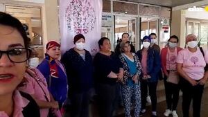 Pacientes oncológicos lamentan que no reciban medicamentos y que haya dinero para “un quincho de oro en el Congreso” - Nacionales - ABC Color