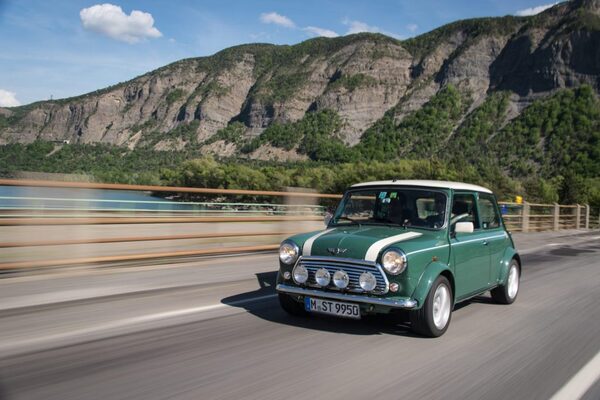 El Mini "Cooper": perfecto para los espíritus libres, más que un auto, un estilo de vida