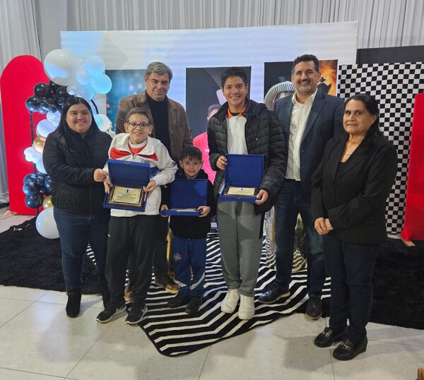 ¡Paraguayos conquistan el Campeonato Mundial Escolar de Ajedrez 2024!
