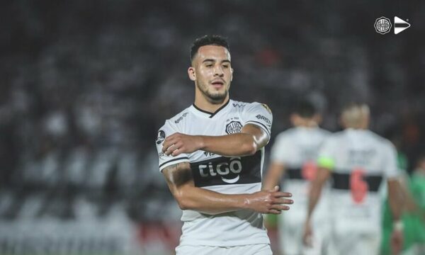 La emotiva despedida de Fernando Cardozo de Olimpia