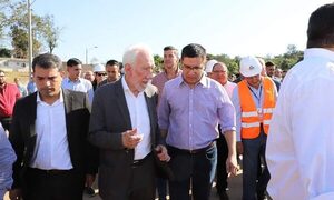 Autoridades franqueñas acompañaron a Peña en su recorrido por las obras complementarias