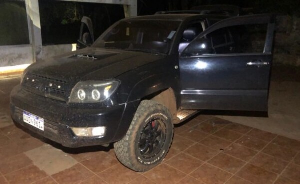 Mediante GPS recuperan camioneta robada a un policía