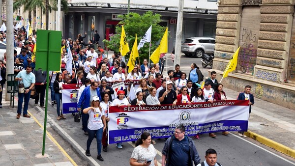 Docentes no descartan extensión del receso de invierno si no hay acuerdo