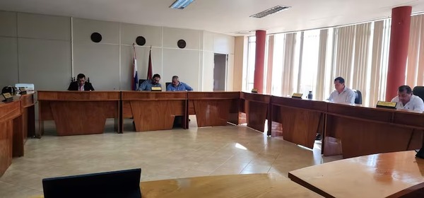 Descalabro financiero y rechazo de balance obligan a intervenir gestión de Nelson Cano - La Clave