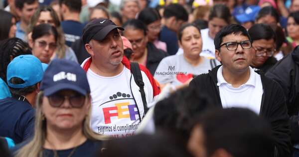 Diario HOY | Segundo día de paro docente: piden artículo que los excluya de nueva ley