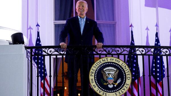Biden responde a quienes piden que siga para su reelección en EEUU: "No voy a ninguna parte"