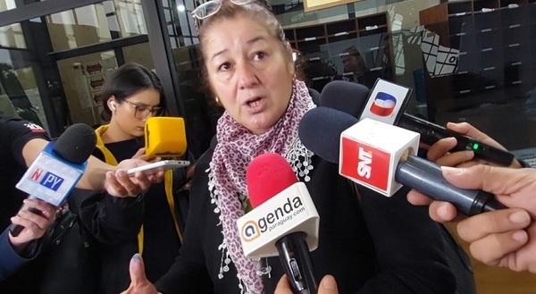 Docentes piden ser excluidos de la Ley del Servicio Civil