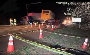 Camión con chapa paraguaya protagoniza fatal accidente en Brasil