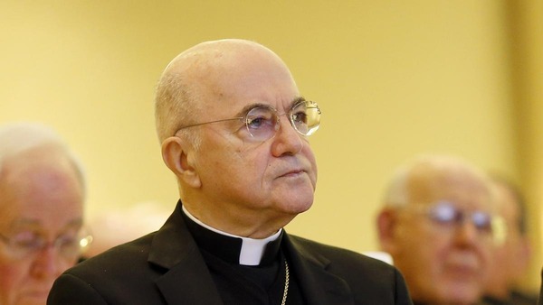 Por sus ataques al papa, Vaticano excomulga al arzobispo Viganò - Unicanal