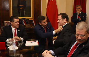 El senador Orlando Penner se suma a las filas del Partido Colorado - Noticiero Paraguay