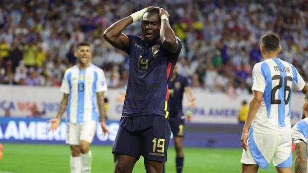 Ecuador digiere una "dolorosa eliminación" de la Copa América