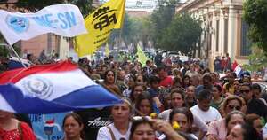 La Nación / Docentes levantan movilizaciones tras acuerdo con legisladores y el MEF
