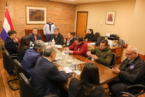 Docentes levantan paro mientras aguardan otra reunión - ADN Digital
