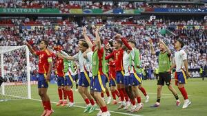 España derriba el muro alemán
