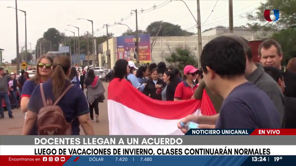 Docentes acuerdan levantar paro tras diálogo con autoridades del Gobierno - Unicanal