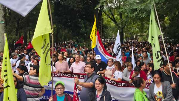 Docentes levantaron el paro, luego de dos días de movilizaciones