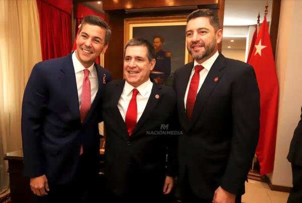 Cartes recibió a altas autoridades nacionales y adherentes de la ANR por su cumple