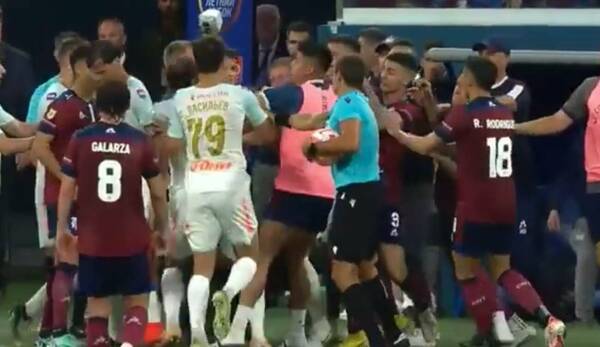 [VIDEO] Paraguayos metidos en feroz moquete: un chute “amistoso” terminó mal