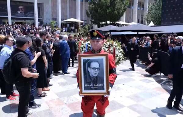 Albania despide a Ismail Kadare - Mundo - ABC Color