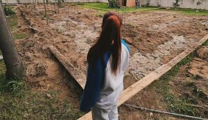 ¡Capísima! Conductora de TV emocionada con el inicio de la construcción de su propia casa